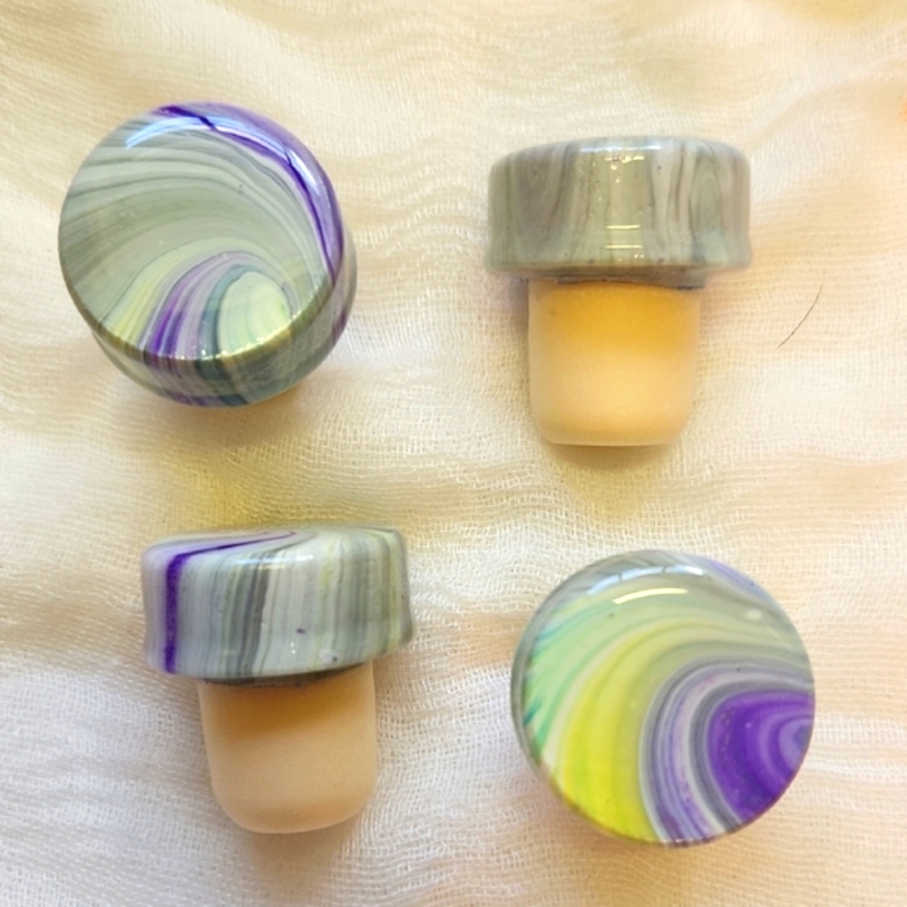Hand Crafted Wine Stoppers Resin Acrylic Painted Metallic Bottle Plug Decorative